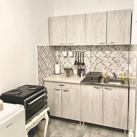 Easy Apartments Ledine Bagian luar foto
