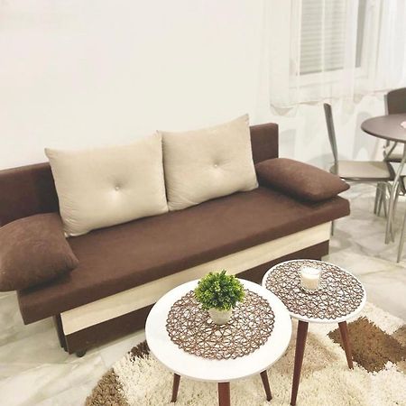 Easy Apartments Ledine Bagian luar foto
