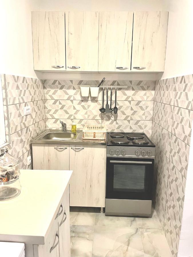 Easy Apartments Ledine Bagian luar foto