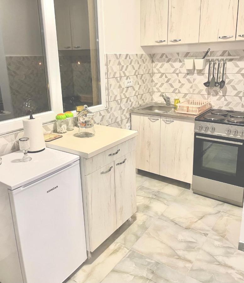 Easy Apartments Ledine Bagian luar foto